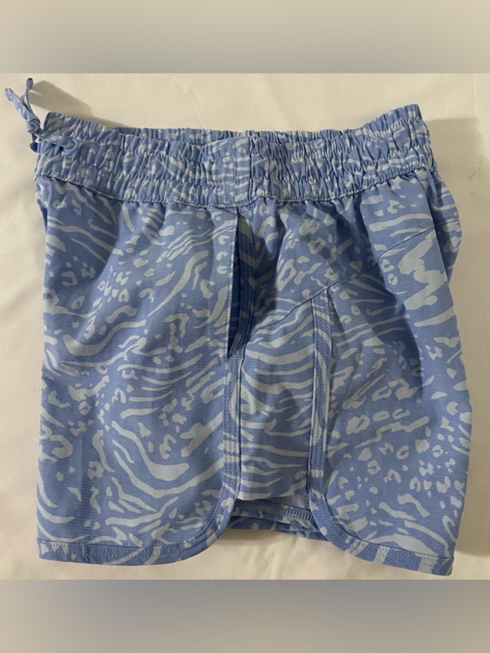 Athleta Girl Dive in Board Shorts
 Girl’s Size  M(8-10)